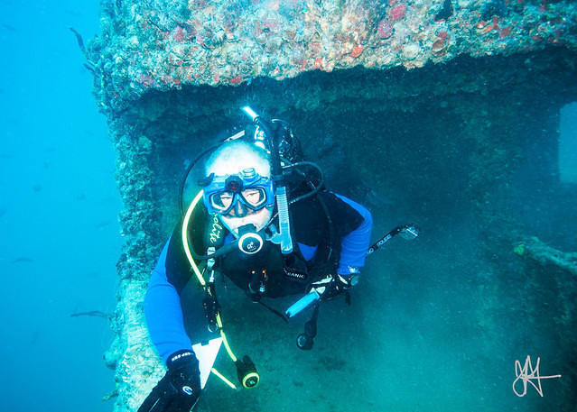 Halls Diving Center - Dive Center in United States